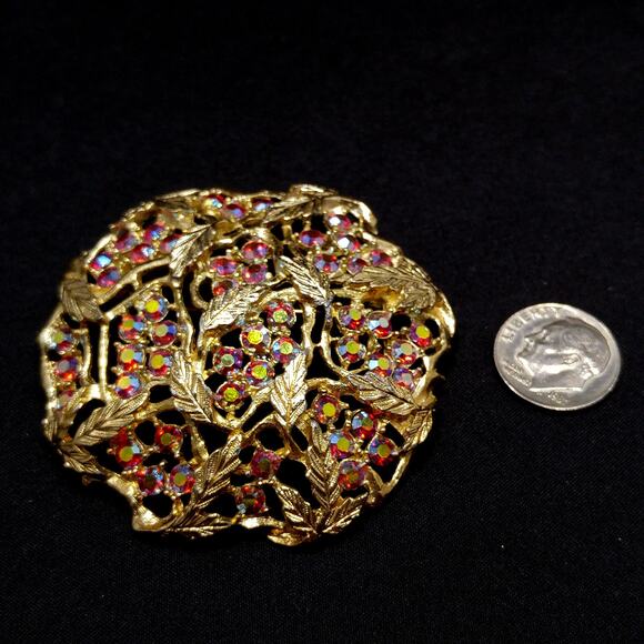 Sarah Coventry Red Rhinestone Brooch, Golden Leaves, Aurora Borealis, 1960s - Picture 9 of 10